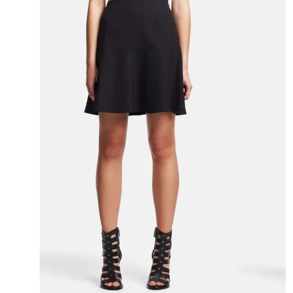 Kenneth Cole Black Arabia Mini Skirt SZ 6 NWT
